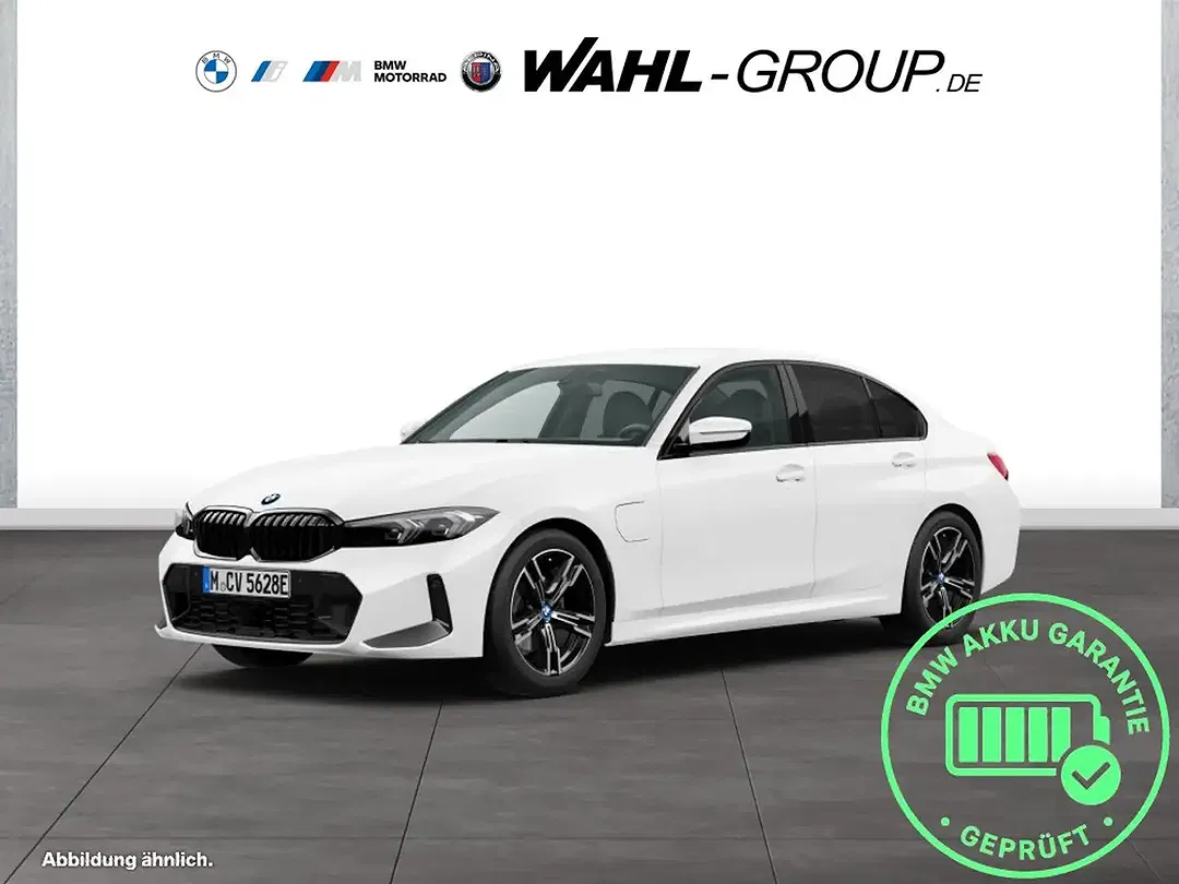 BMW 330 - Thumbnail 1