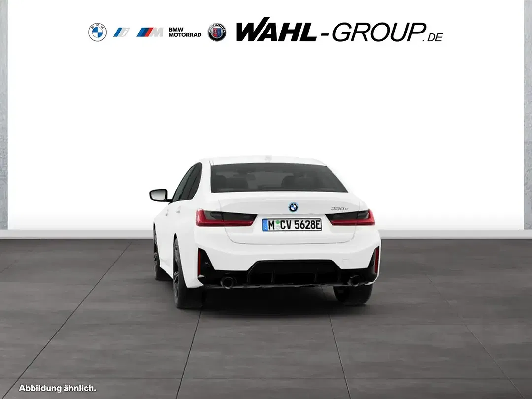 BMW 330 - Thumbnail 8