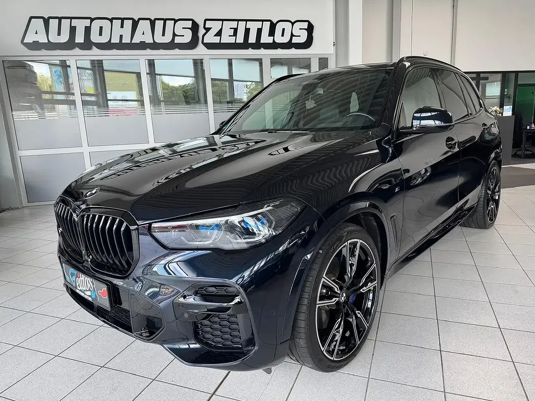 BMW X5 - Thumbnail 1