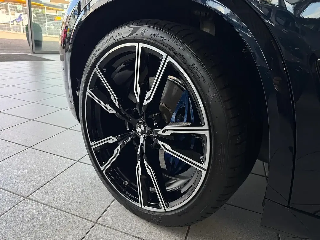 BMW X5 - Thumbnail 11