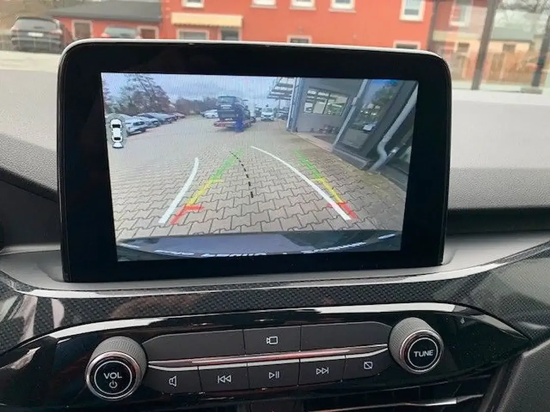 Ford Kuga - Thumbnail 10