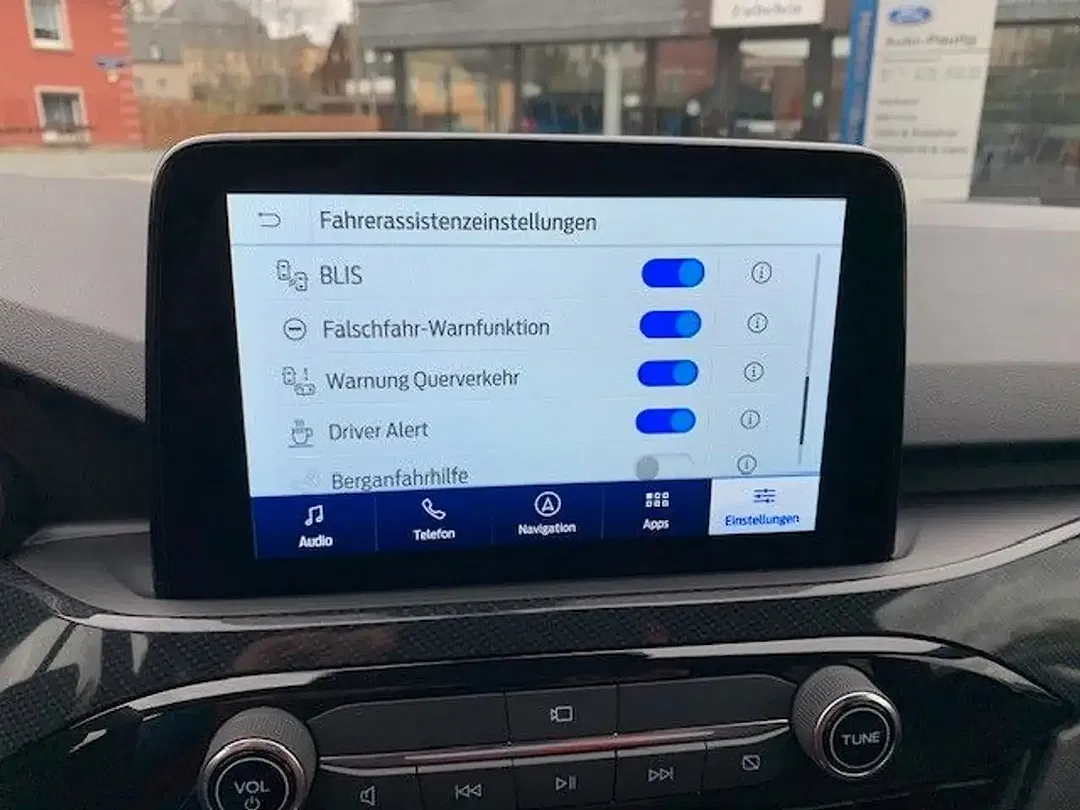 Ford Kuga - Thumbnail 13