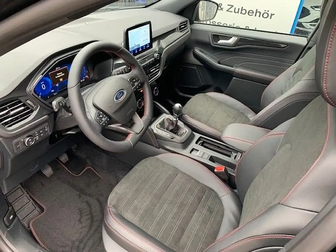Ford Kuga - Thumbnail 6