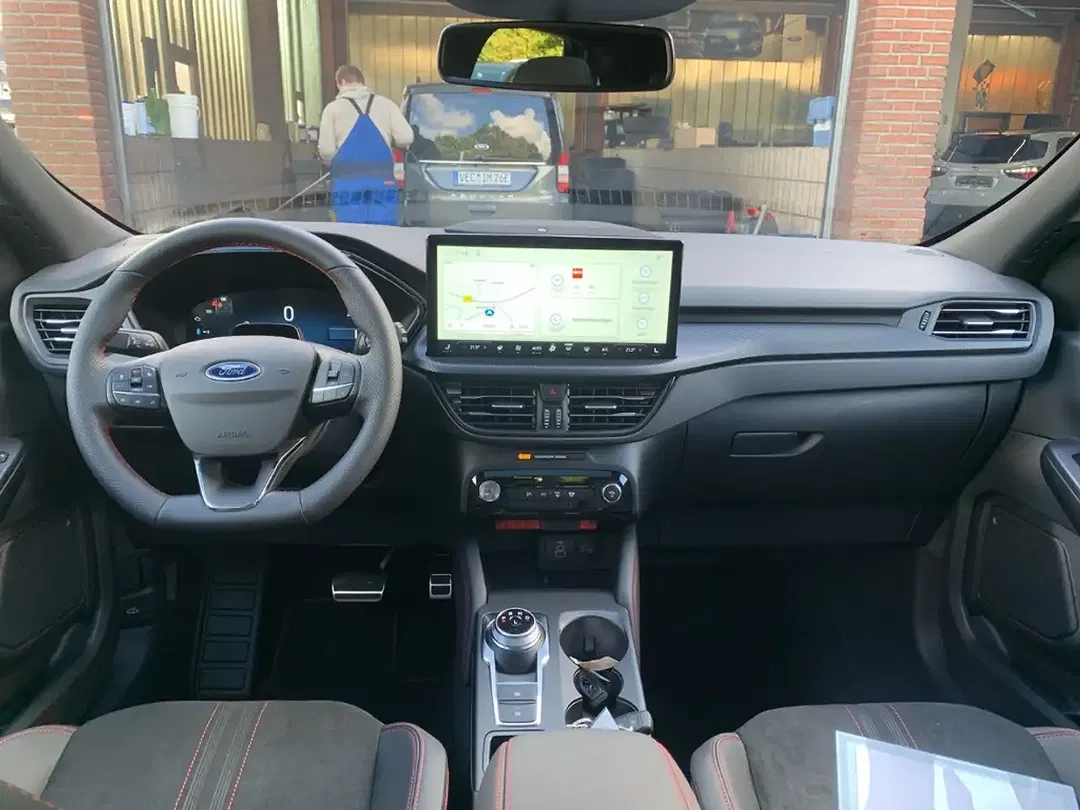 Ford Kuga - Thumbnail 11