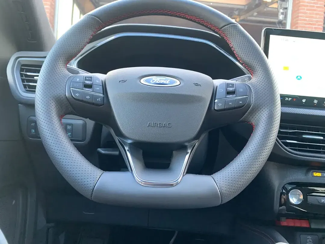 Ford Kuga - Thumbnail 12