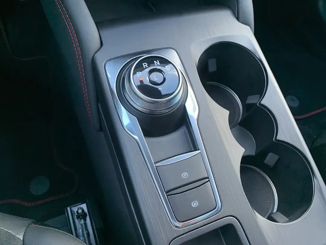 Ford Kuga - Thumbnail 15