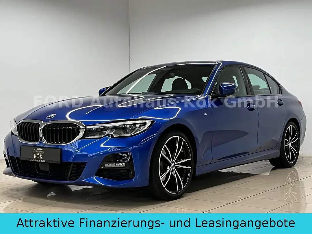 BMW 320 - Thumbnail 1