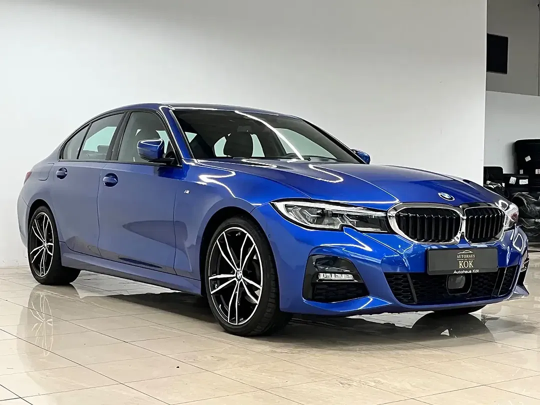 BMW 320 - Thumbnail 4