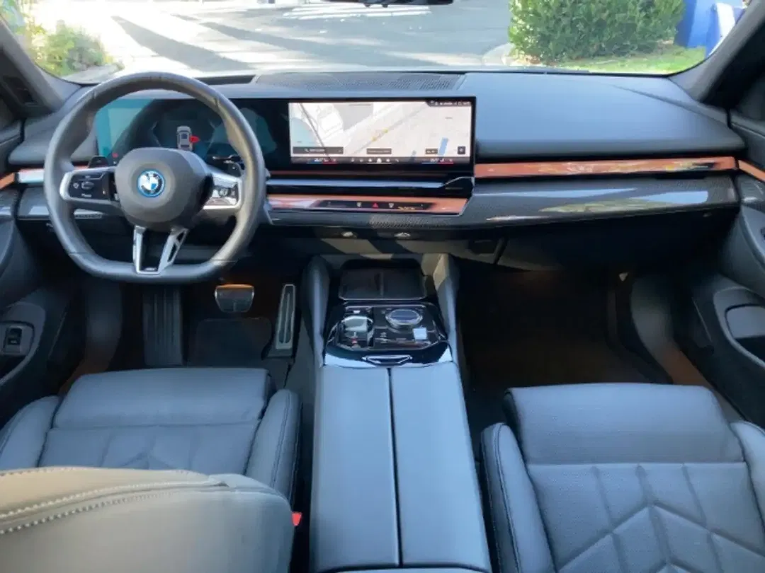 BMW 530 - Thumbnail 8