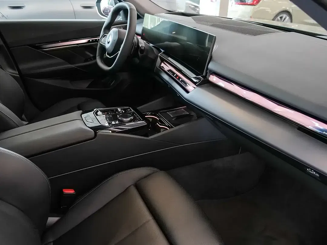 BMW 540 - Thumbnail 13