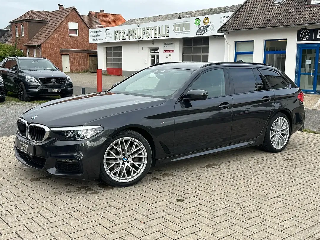 BMW 520 - Thumbnail 1
