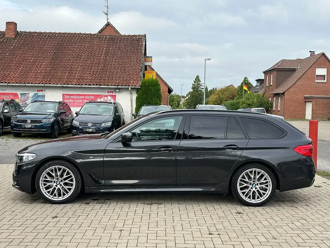 BMW 520 - Thumbnail 2