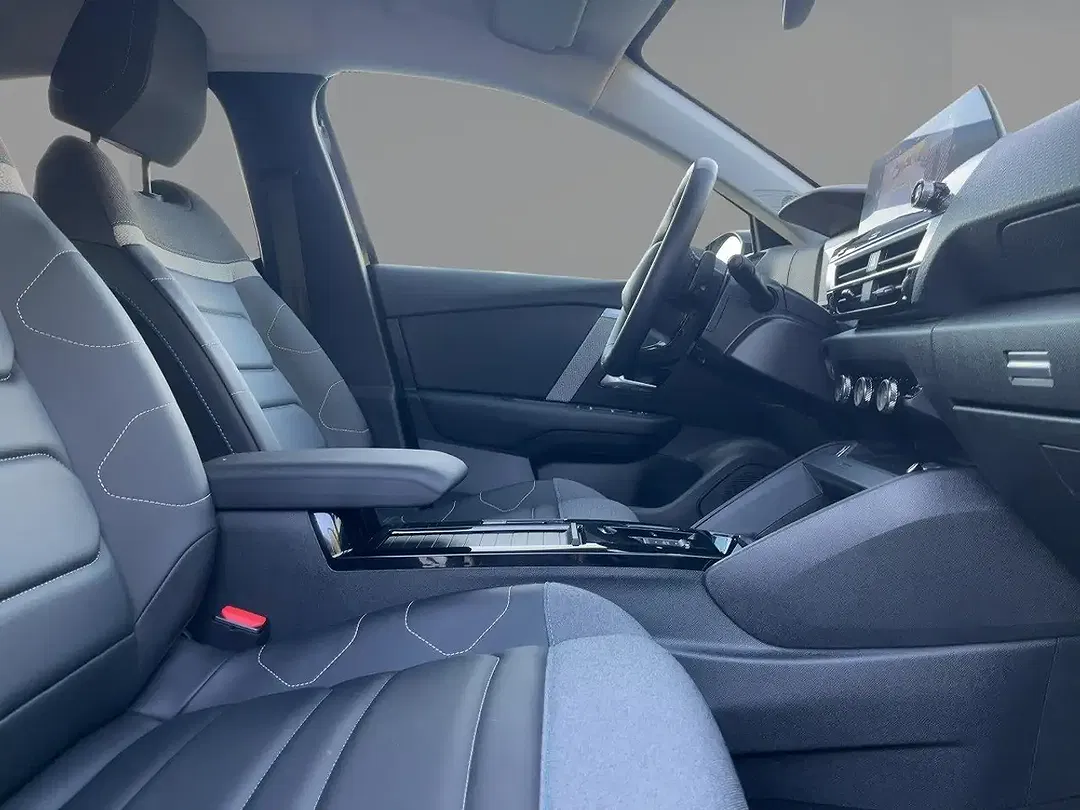 Citroen C4 X - Thumbnail 9