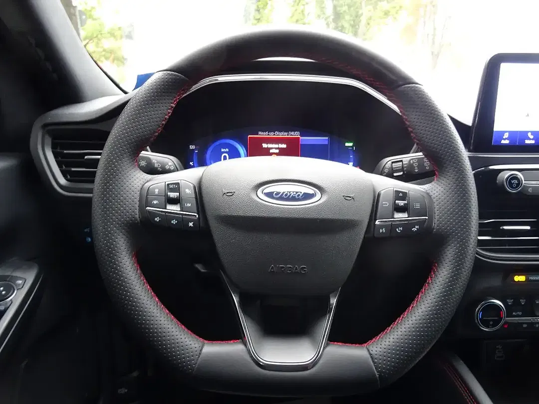 Ford Kuga - Thumbnail 10