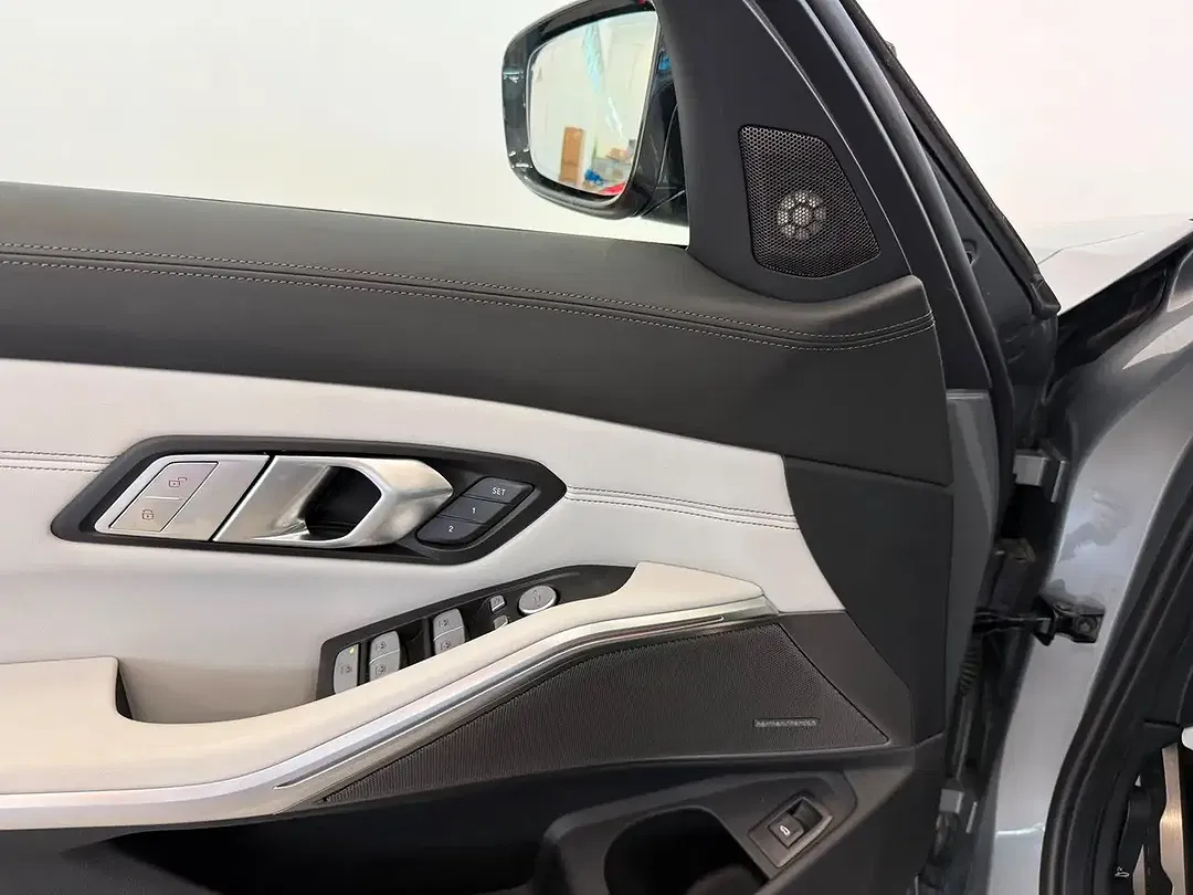 BMW M3 - Thumbnail 11