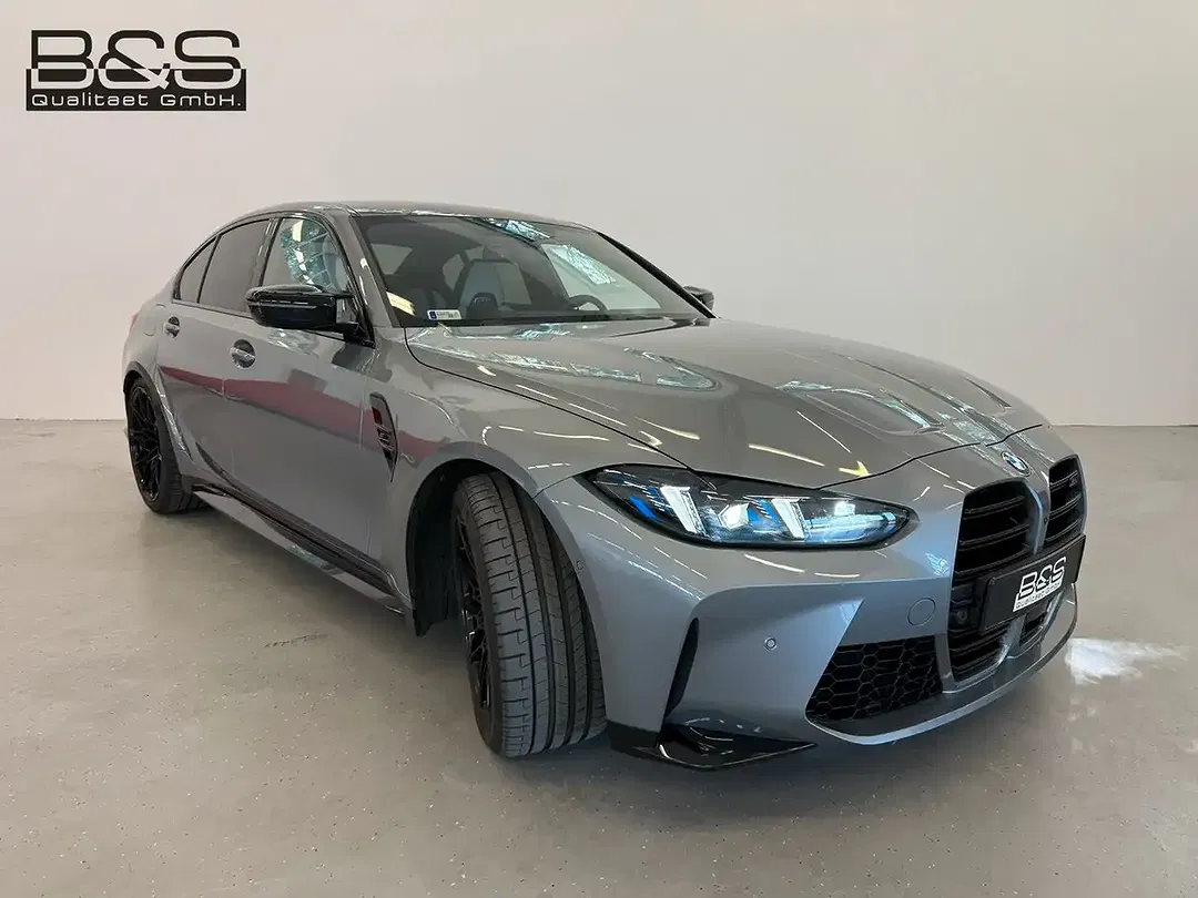 BMW M3 - Thumbnail 3