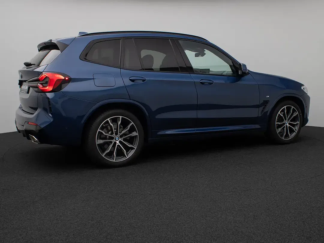 BMW X3 - Thumbnail 6