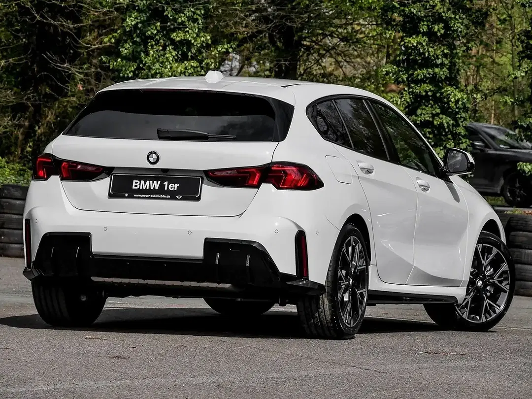 BMW 120 - Thumbnail 2