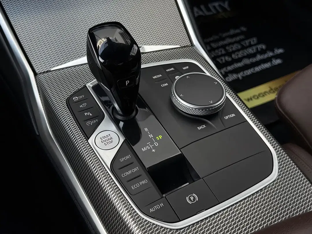 BMW 330 - Thumbnail 12