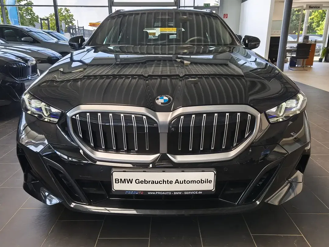 BMW 520 - Thumbnail 2