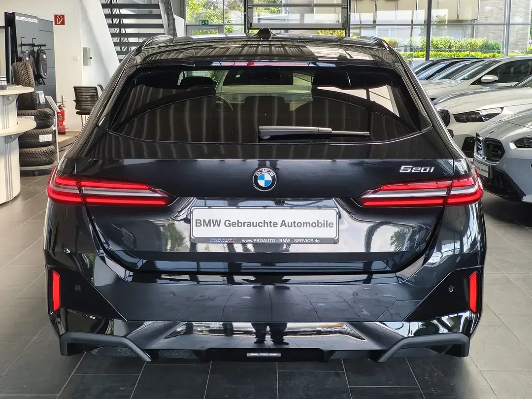 BMW 520 - Thumbnail 5