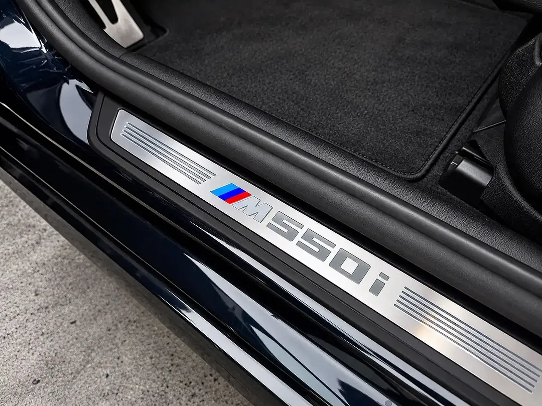 BMW 550 - Thumbnail 11
