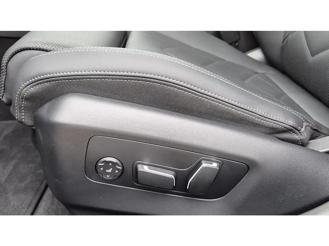 BMW 520 - Thumbnail 15