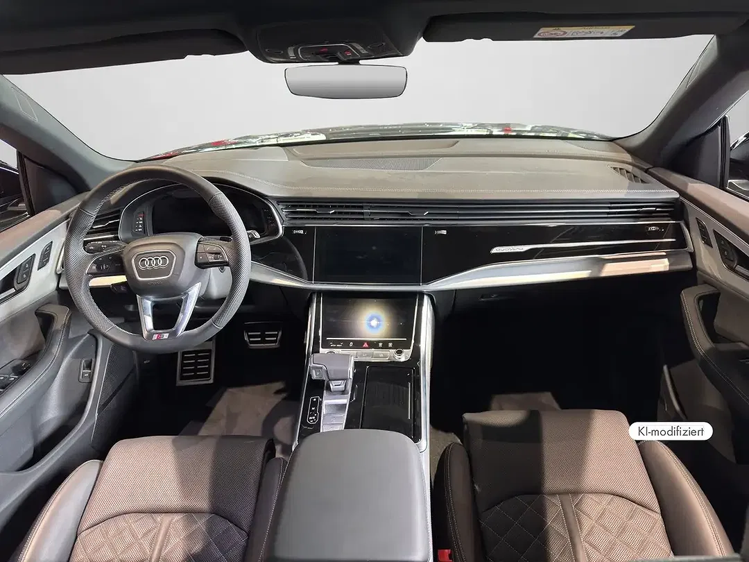 Audi Q8 - Thumbnail 3
