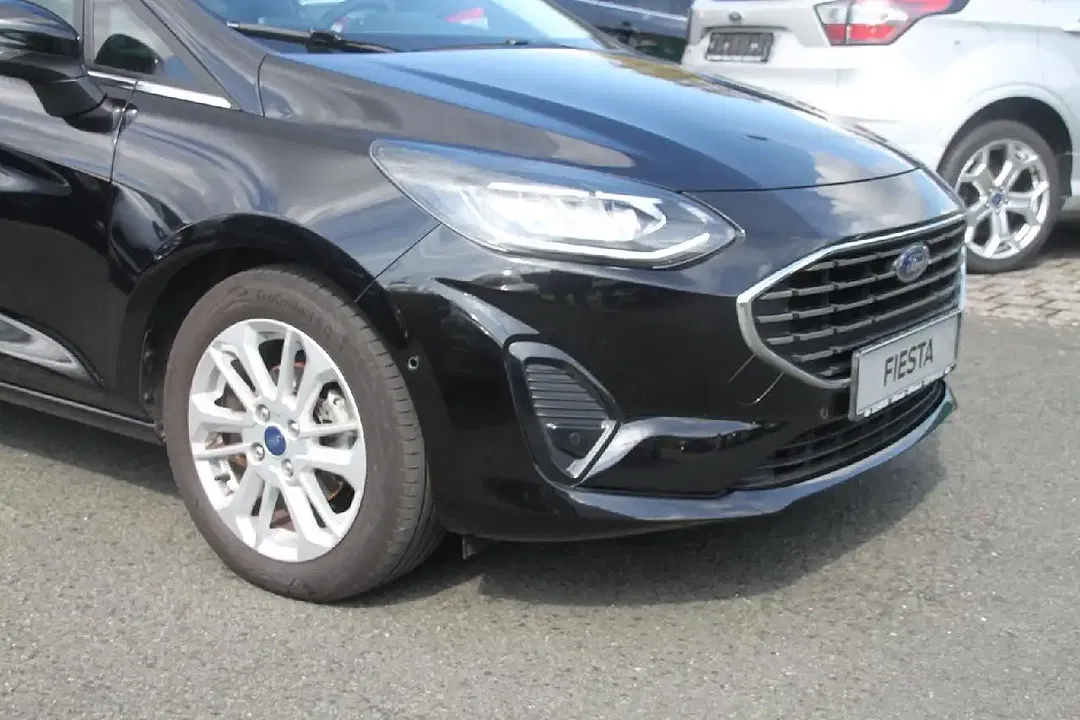 Ford Fiesta - Thumbnail 5