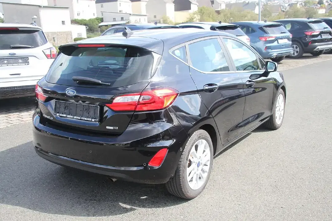 Ford Fiesta - Thumbnail 6