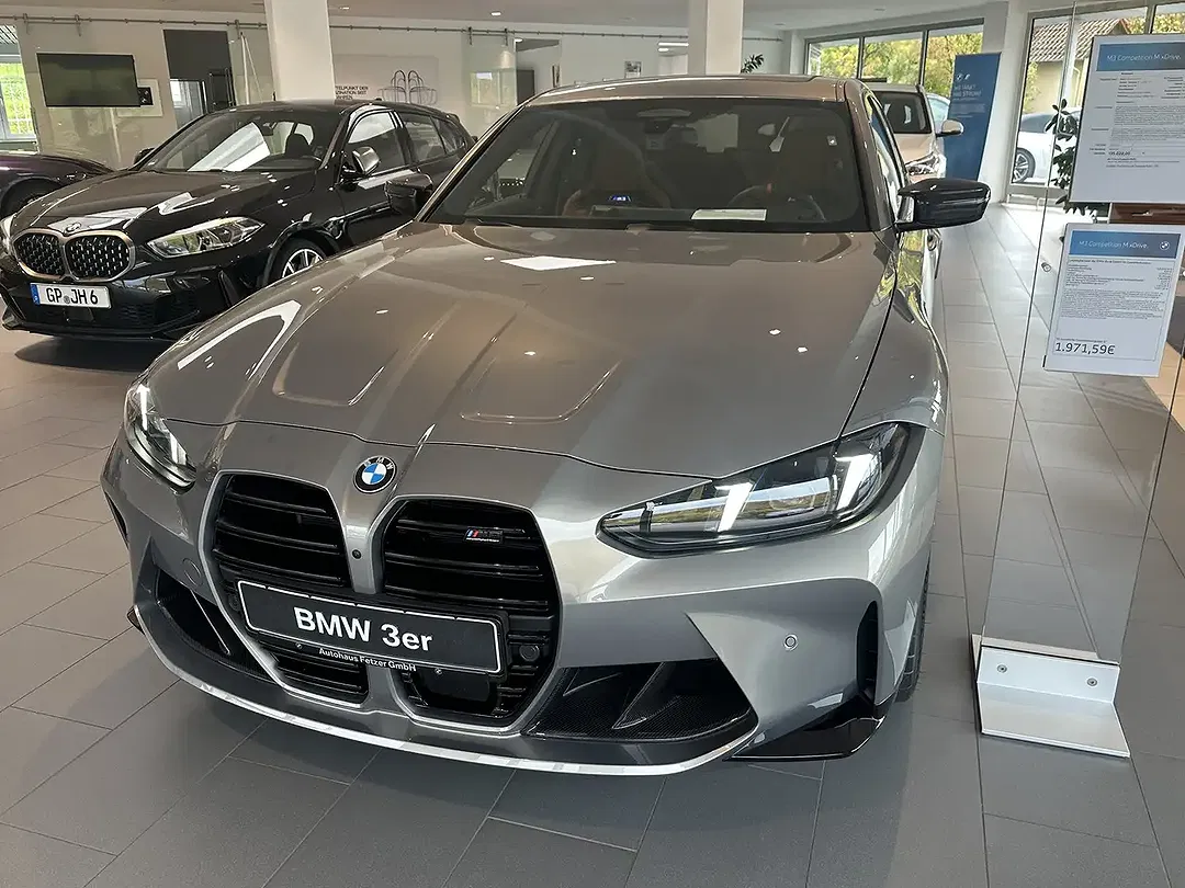 BMW M3 - Thumbnail 1
