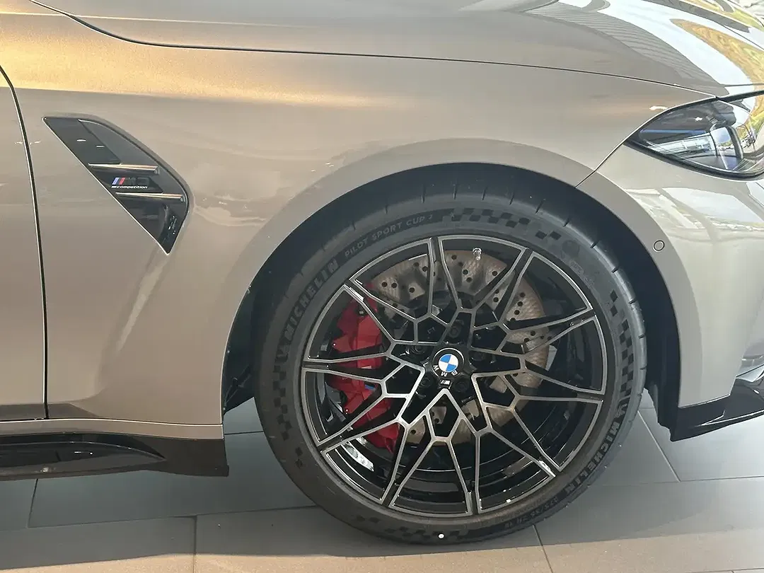 BMW M3 - Thumbnail 10