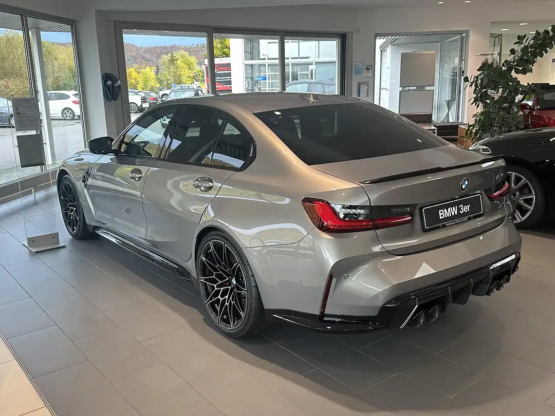 BMW M3 - Thumbnail 8