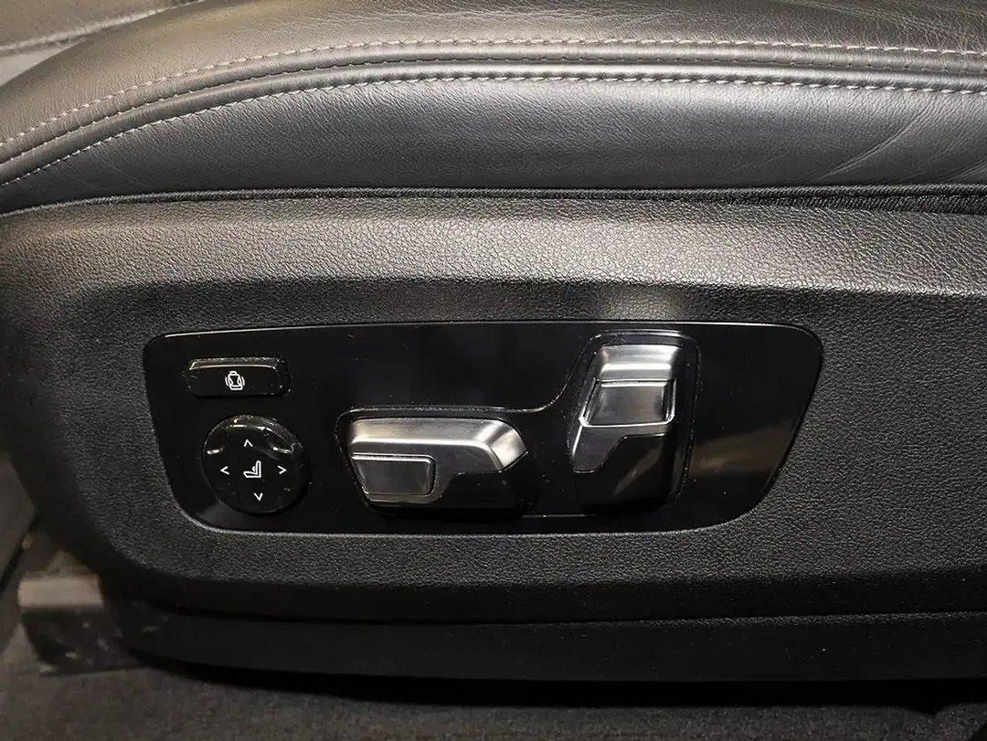 BMW X5 - Thumbnail 13