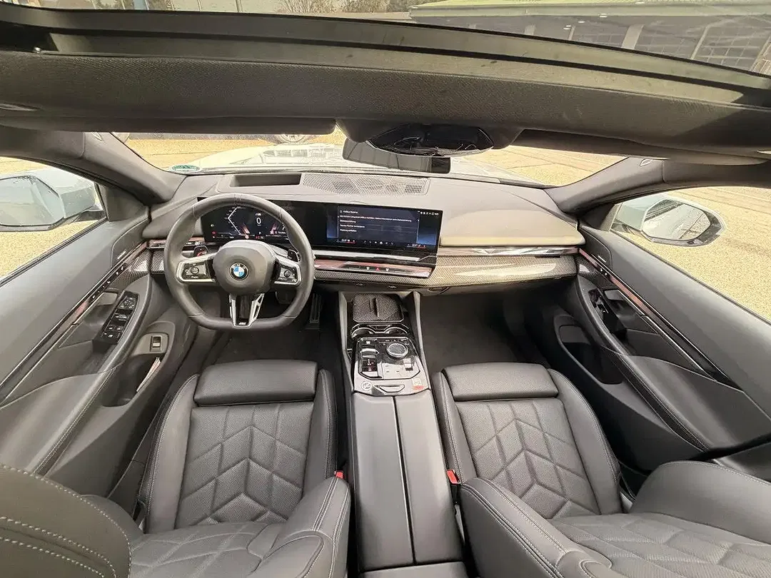 BMW 520 - Thumbnail 13