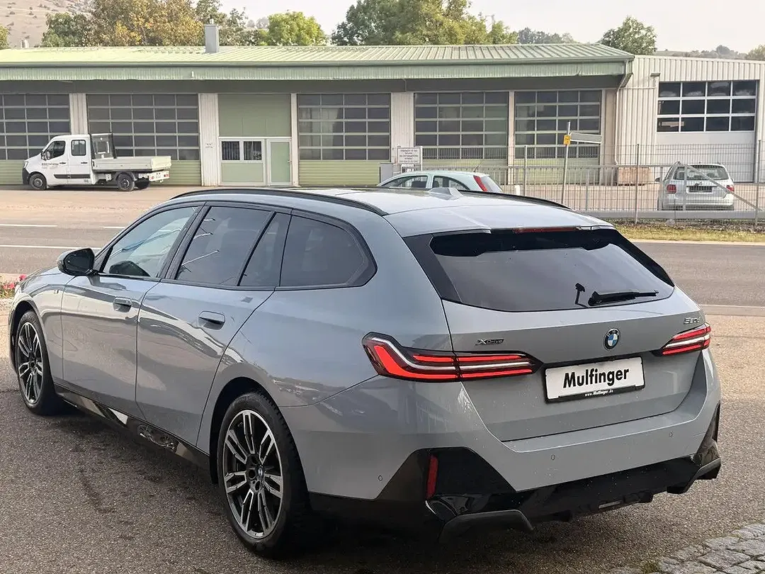 BMW 520 - Thumbnail 6