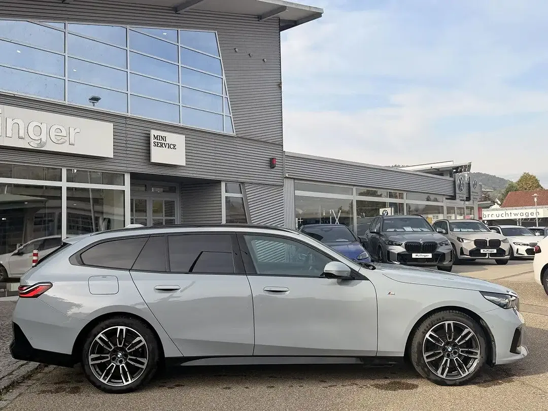 BMW 520 - Thumbnail 9