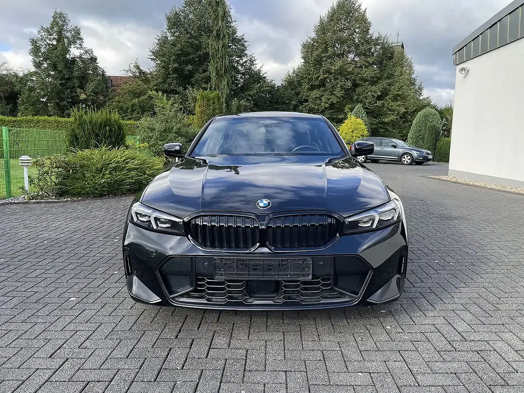 BMW 320 - Thumbnail 3