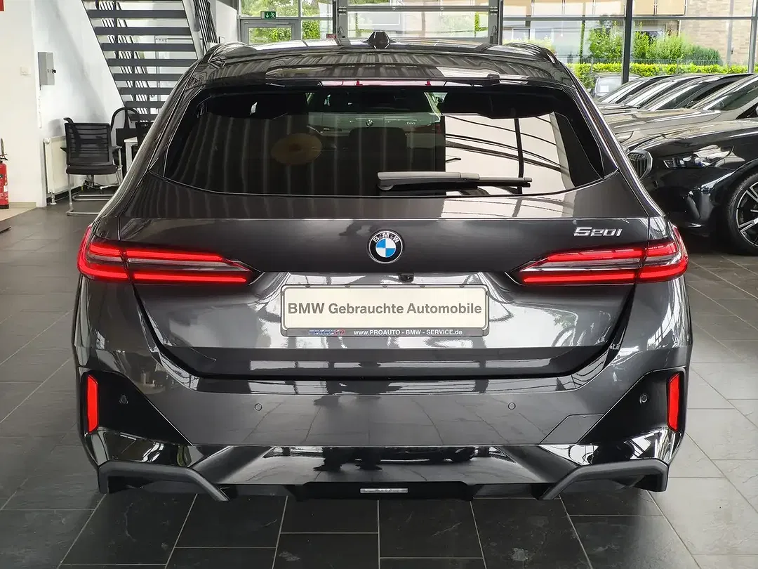 BMW 520 - Thumbnail 5