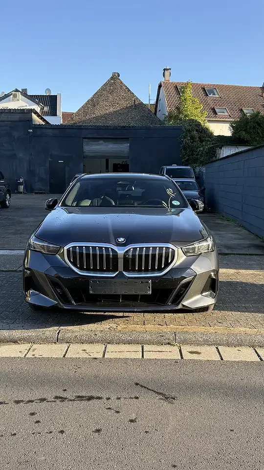 BMW 520 - Afbeelding 1