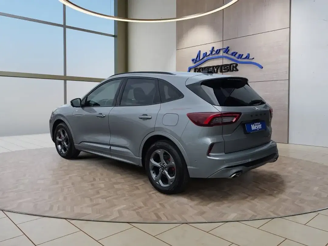 Ford Kuga - Thumbnail 3