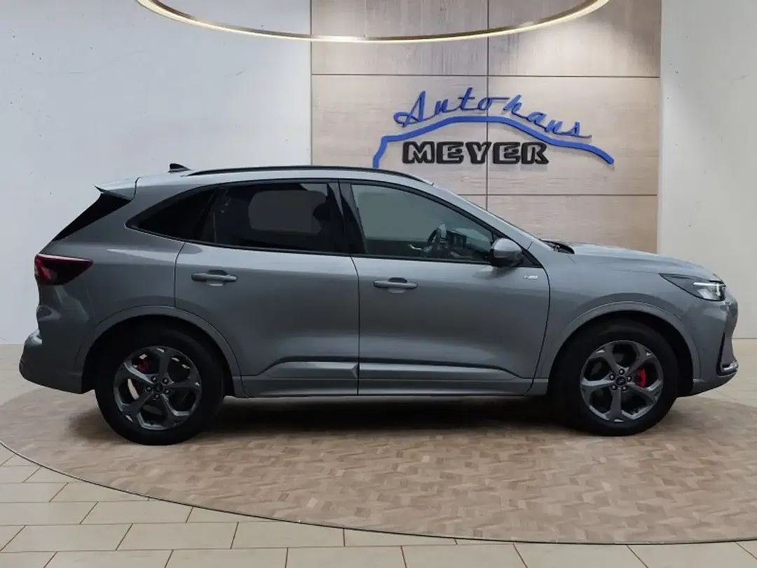 Ford Kuga - Thumbnail 6