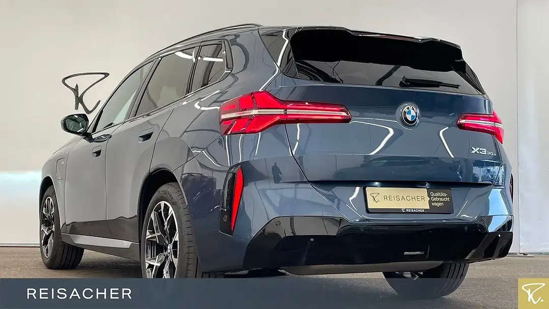 BMW X3 - Thumbnail 2