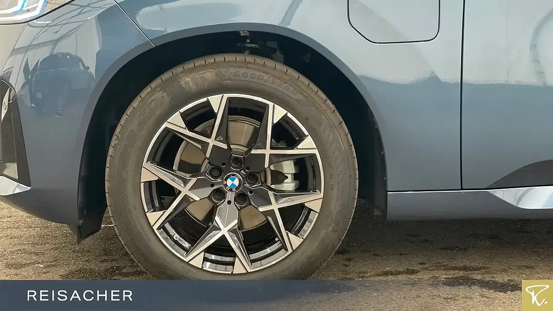 BMW X3 - Thumbnail 3