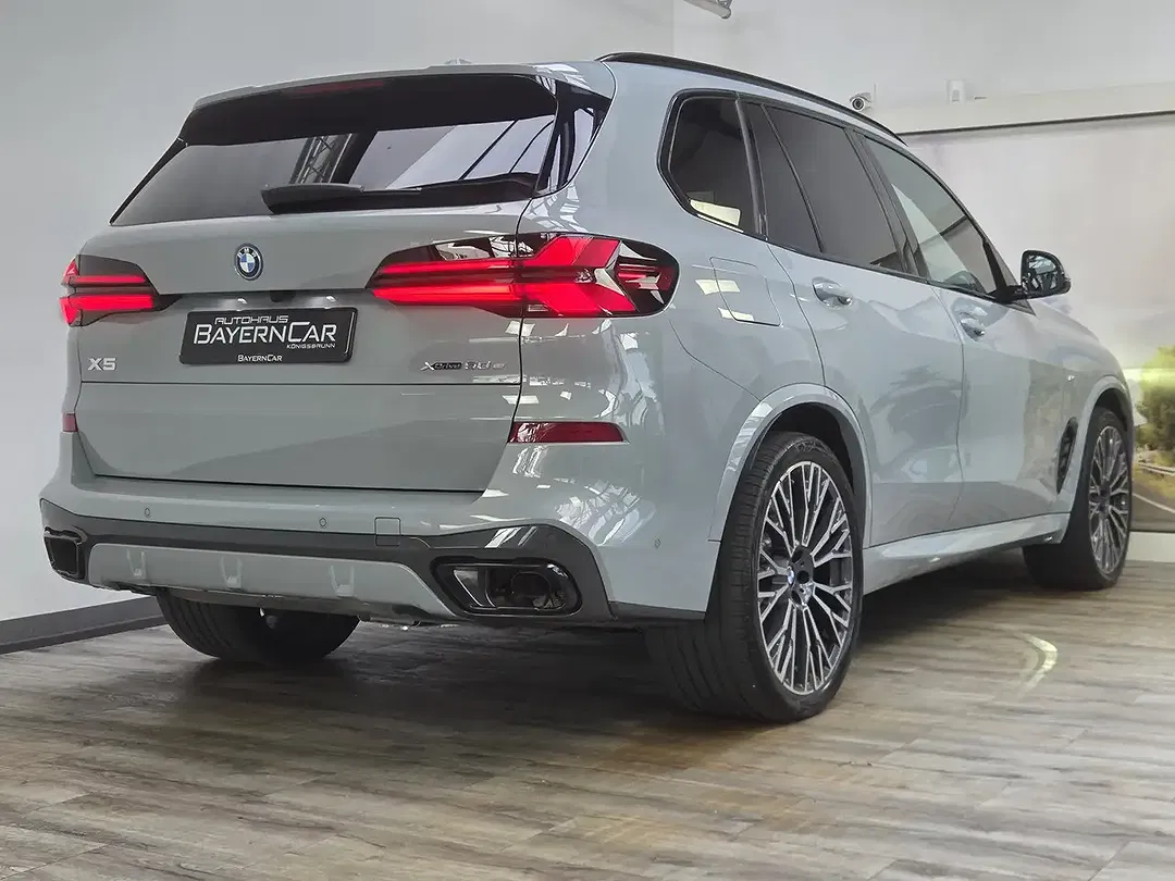 BMW X5 - Thumbnail 6