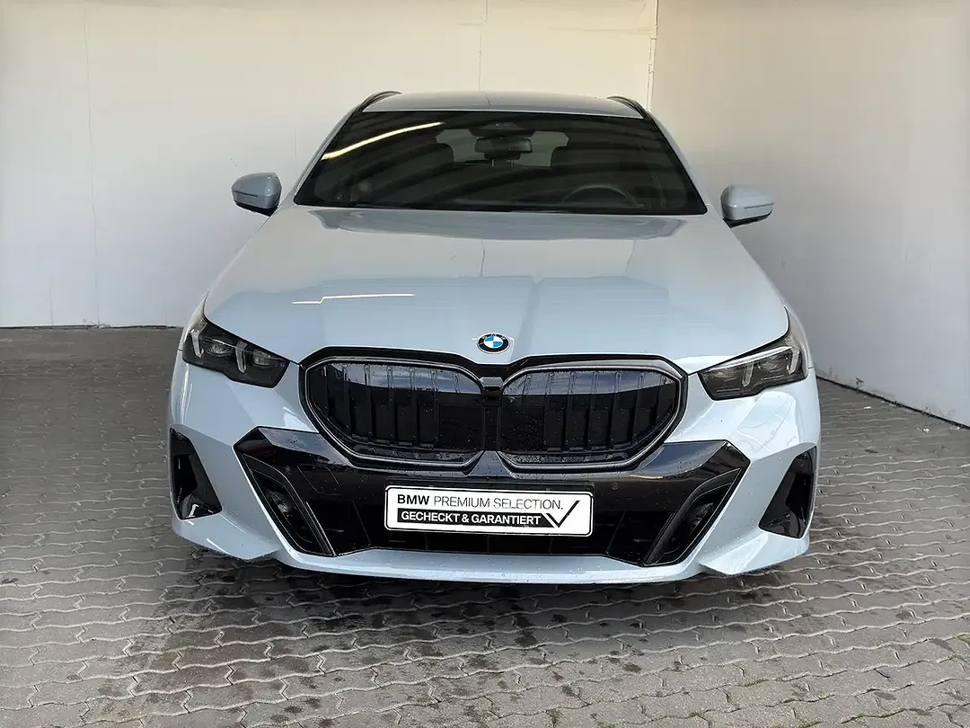 BMW 520 - Thumbnail 3