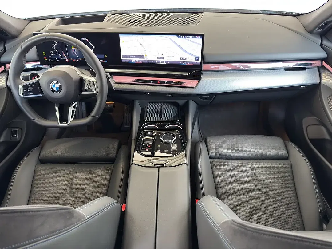 BMW 520 - Thumbnail 8