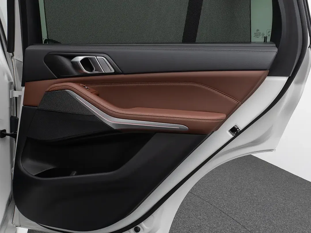 BMW X5 - Thumbnail 32