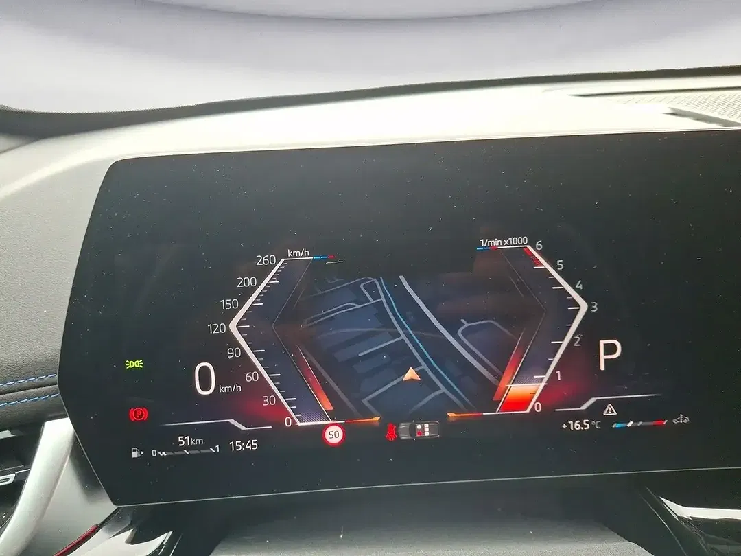 BMW X1 - Thumbnail 11