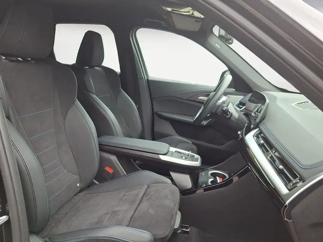 BMW X1 - Thumbnail 13